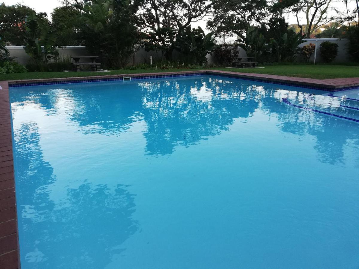 Loadshedding Free!! Tropical Beach Oasis, Wi-Fi, Views, Pool, Netflix 巴利托 外观 照片